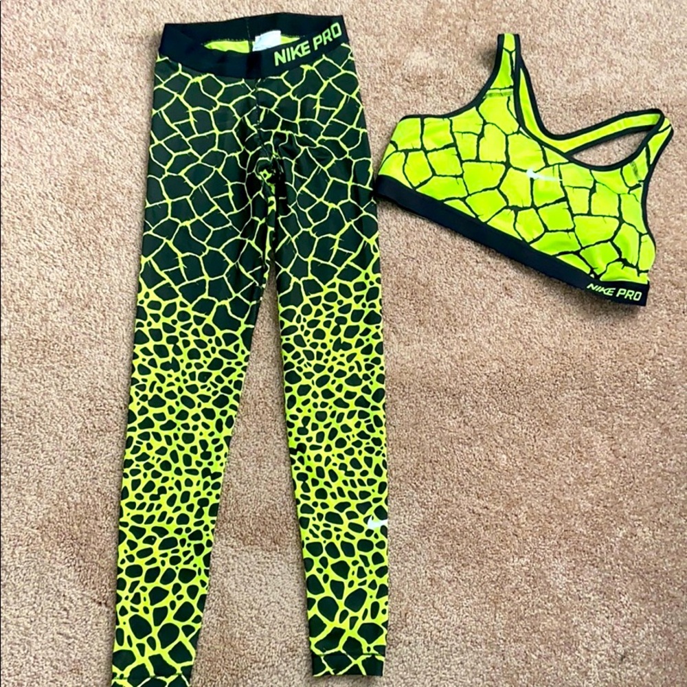 NIKE PRO WORK OUT SET